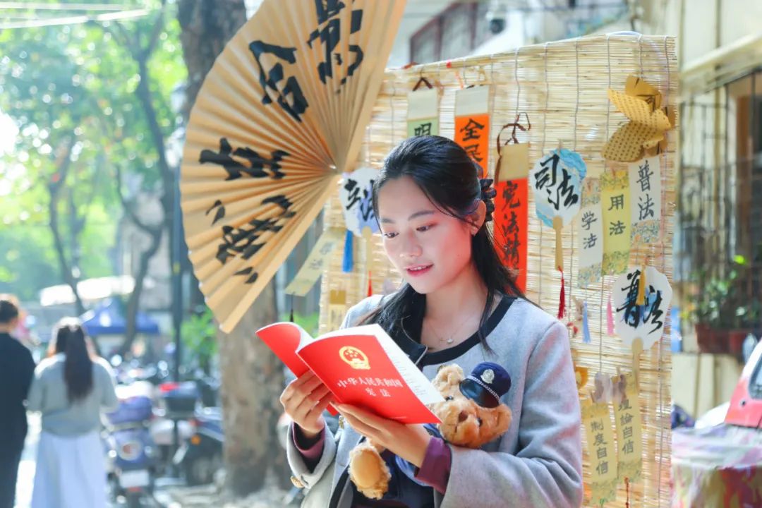 5eb955f662e74d19a2335dabe5884e98~tplv-tt-origin-web_gif.jpeg