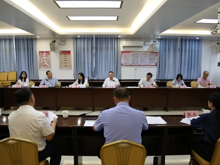 座谈会 (2).JPG